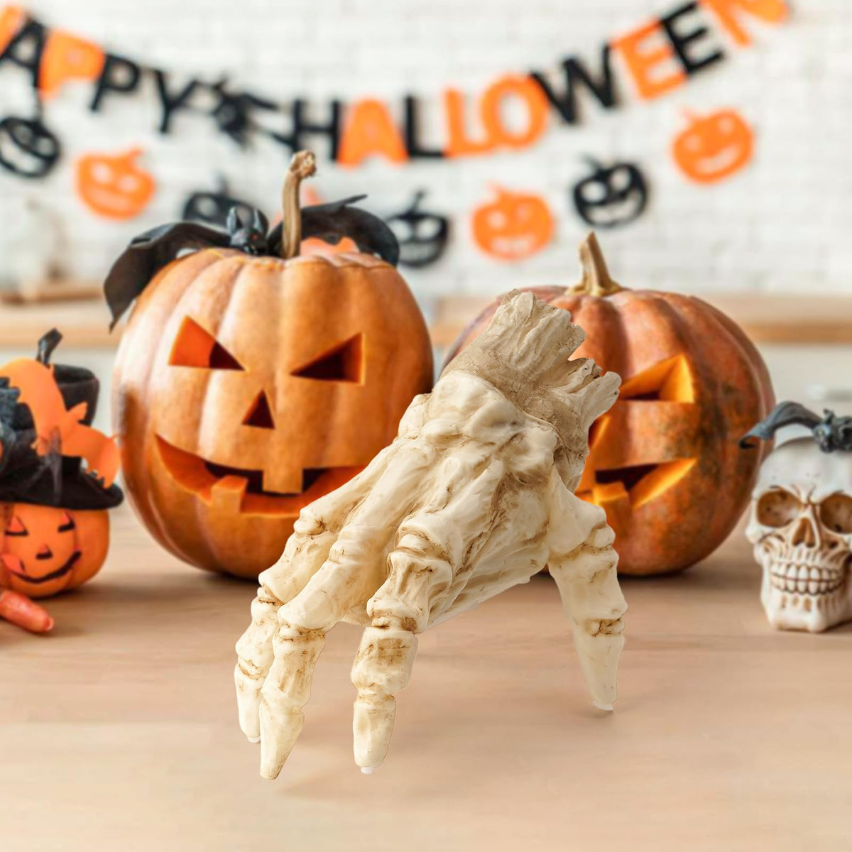 Morroween Crawling Zombie Hand - size reference